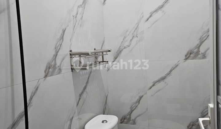 Rumah Kost Baru 4 Lantai di Kelapa Gading Bcs