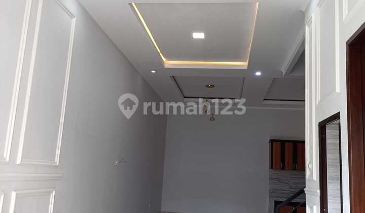 Rumah Modern Minimalis 3 Lantai di Hibrida, Kelapa Gading, Jakarta Utara 2