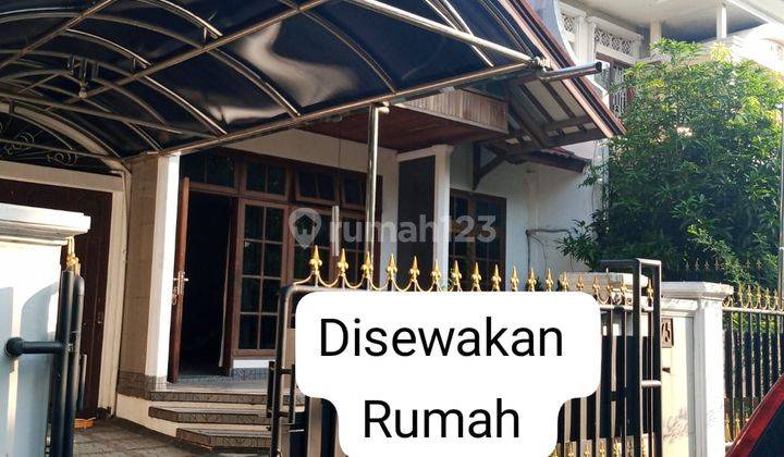 Rumah Asri Siap Pakai di Rawamangun, Jakarta Timur 1