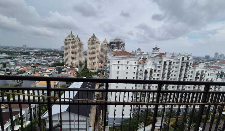 Apaartemen Frenchwalk Paris Garden Furnish Rapi Lantai Sedang, Kelapa Gading 2