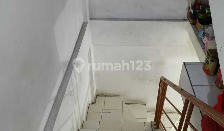 Affordable 3-Storey Shophouse in Petojo Utara, Central Jakarta 2
