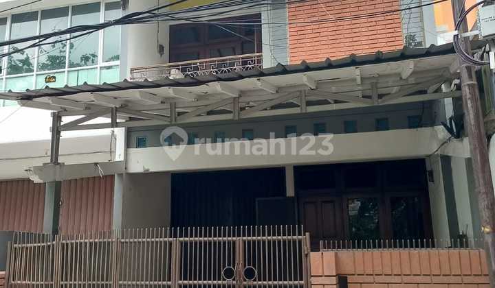Rumah Strategis bisa untuk Tempat Usaha 3 Lantai di Kelapa Gading Bcs Rumah Strategis bisa untuk Tempat Usaha 3 Lantai di Kelapa Gading Bcs
