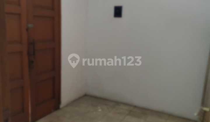 Rumah Strategis 2 Lantai di Belakang Mall Gading, Jakarta Utara 2