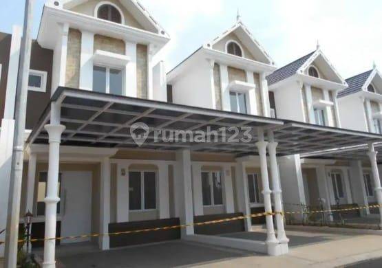 Rumah Bagus di South Thames, Jgc, Jakarta Timur 1