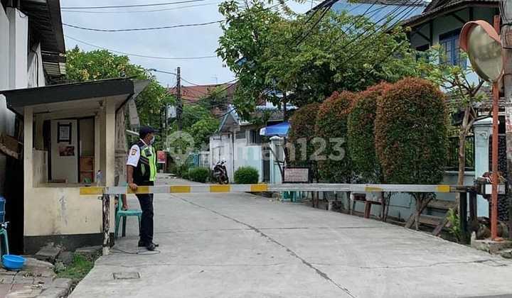 Rumah Strategis Hitung Tanah di Gading Pratama, Kelapa Gading Bcs 2