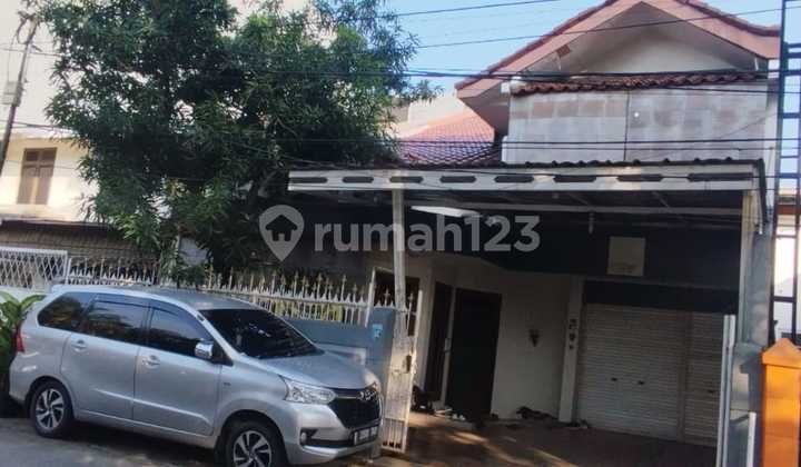 Rumah Strategis di Jalan Tarian Raya, Kelapa Gading Bcs 1