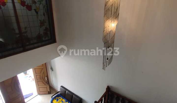 Rumah Strategis 2 Lantai di Belakang Mall Gading, Jakarta Utara 1
