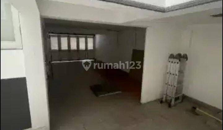 Rumah Minimalis Strategis 3 Lantai di Pulo Asem, Jakarta Timur 2