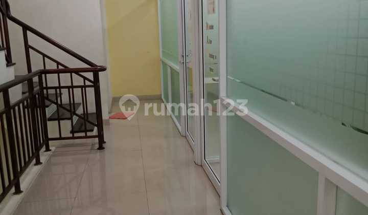 Ruko Rapi Murah 3 Lantai di Gading Mediterania, Jakarta Utara