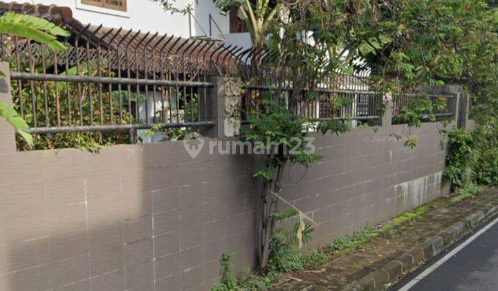 Rumah Strategis Dan Asri di Menteng, Jakarta Pusat 1