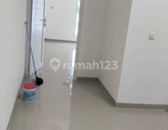 Rumah Mungil Brand New 2 Lantai di Gading Griya Residence, Jakarta Utara 2