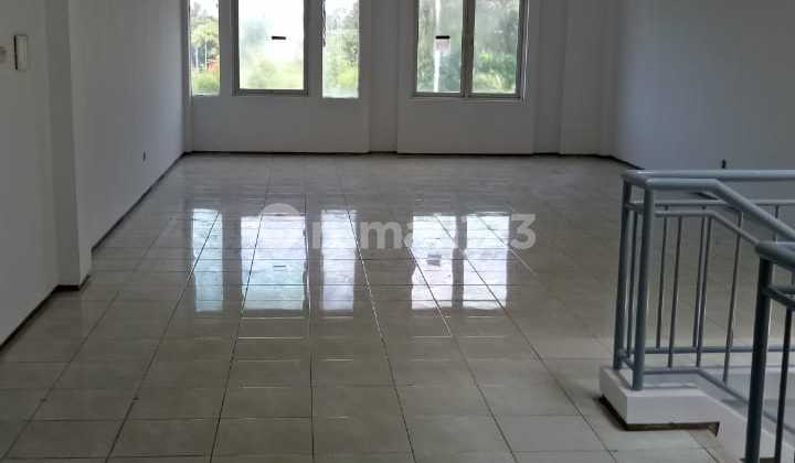 Ready-to-Use 3-Story Shop House in Gading Kirana, Kelapa Gading