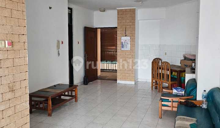 Cheap Apartment in Cempaka Mas, 7th Floor Semi-Furnished, Central Jakarta Cheap Apartment in Cempaka Mas, 7th Floor Semi-Furnished, Central Jakarta