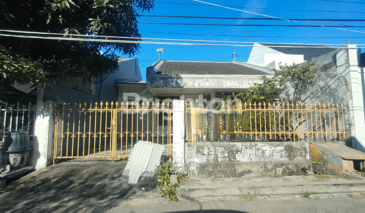 RUMAH HITUNG TANAH DI KUTISARI INDAH BARAT 2