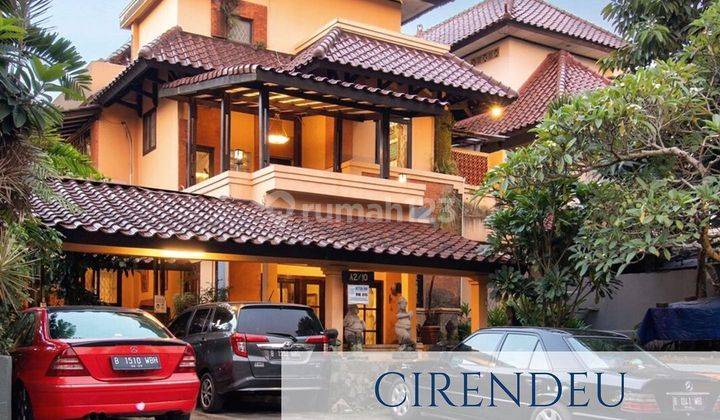 Rumah Asri Terawat 3 Lantai di Komplek Elite Cireunde Tangerang 1