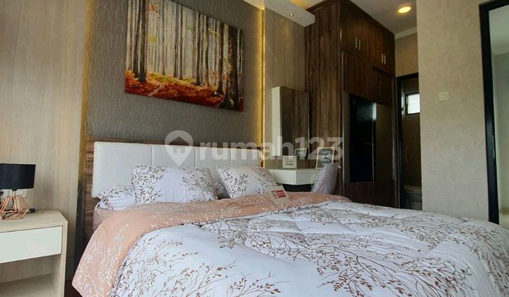 Minimalist House Strategically Located and Flood-Free