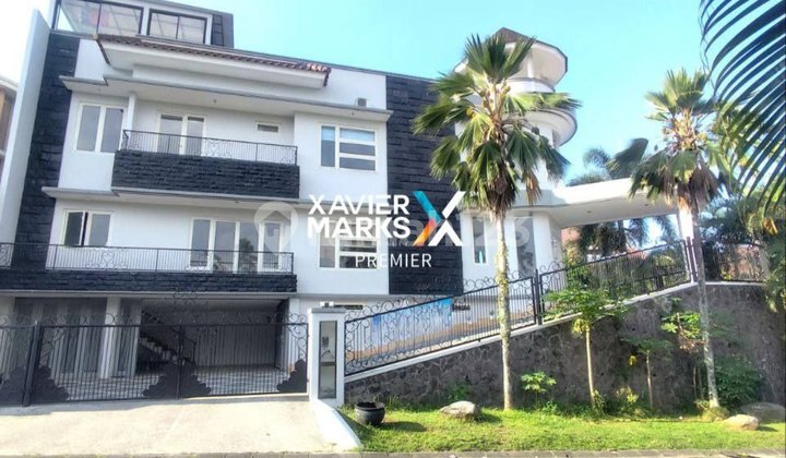 Jual / Sewa Rumah Mewah dengan Private Swimming Pool, Tidar Malang Jual / Sewa Rumah Mewah dengan Private Swimming Pool, Tidar Malang