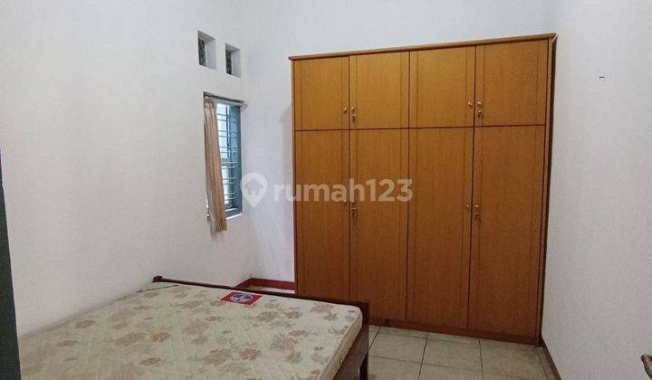 Rumah Tengah Kota di Jalan Buah Buahan Klojen Malang Furnished 2