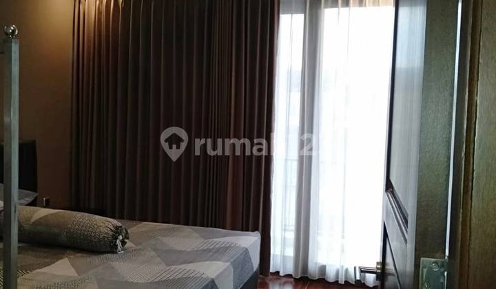 Rumah Modern Full Furnish Di Perumahan Taman Sulfat, Kota Malang 2