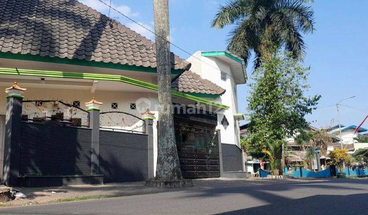 Rumah Pinggir Jalan di Malang Daerah Pulau Pulau Klojen Murah 1