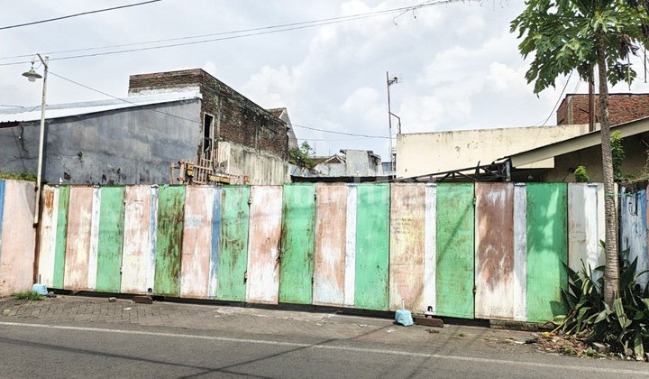 Gudang Disewakan ! Lokasi Strategis Cocok untuk Ekspedisi Gudang Disewakan ! Lokasi Strategis Cocok untuk Ekspedisi