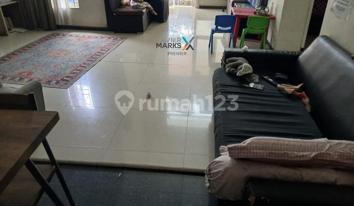 Ready-to-Live House Suitable for Guest House in Batu City