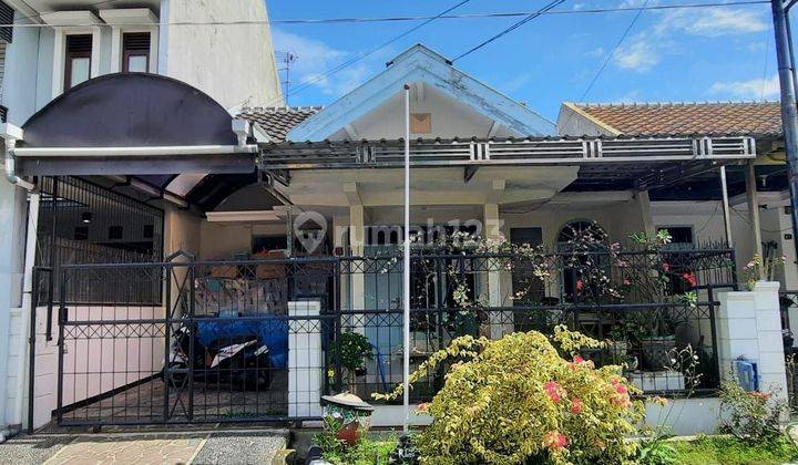 Rumah Pinggir Jalan di Sulfat Blimbing Malang Siap Huni 1