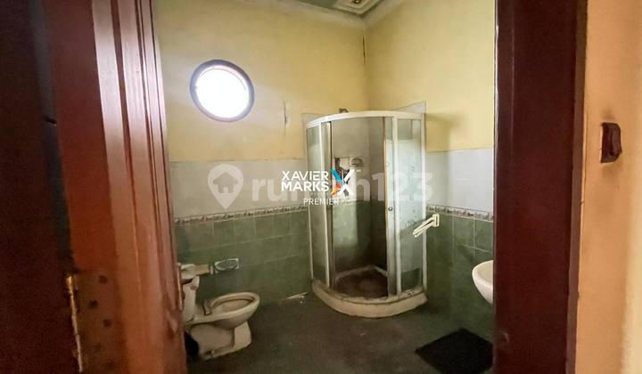 House + Large Warehouse Suitable for Various Businesses 2