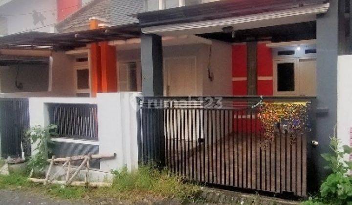 Rumah Minimalis di Jalan Teluk Teluk Arjosari Malang 1