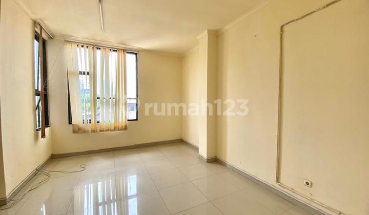 Disewakan 1 Unit Ruko 3 Lantai Di Cempaka Putih 