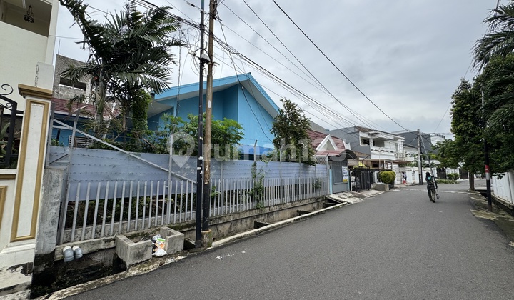 For Sale House Near Pulogadung Market. House Has Been Elevated 1 Meter From The Road 2