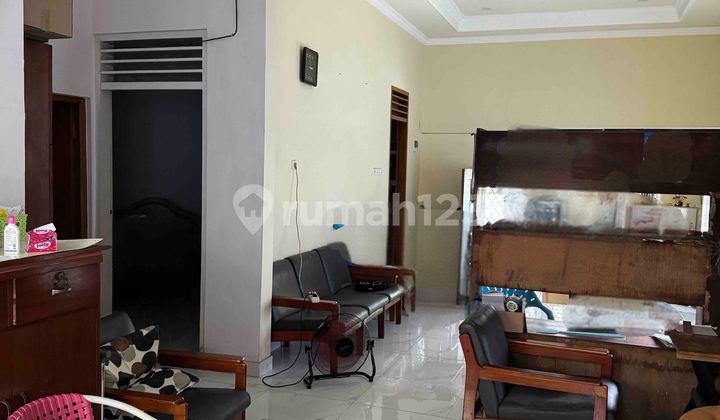 Dijual Rumah Dekat Pasar Pulogadung. Rumah Sudah Naik 1 Meter Dari Jalan