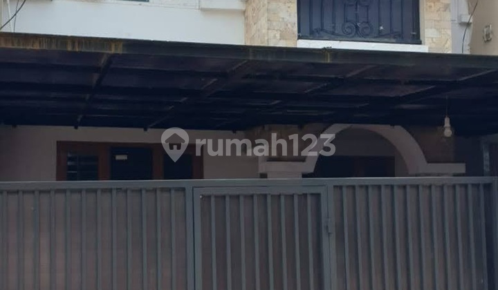 Dijual Rumah 2,5 Lantai di Pegangsaan Dua Kelapa Gading