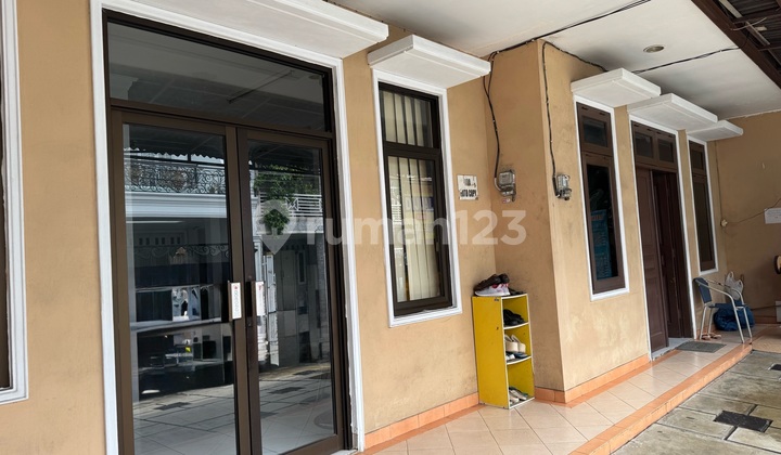 Rumah Rawamangun Jakarta Timur 1 Lantai. Cocok untuk Buka Usaha Rumah Rawamangun Jakarta Timur 1 Lantai. Cocok untuk Buka Usaha
