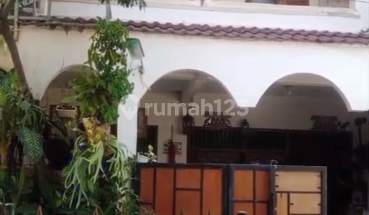 Dijual Rumah 2 Lantai di Kompleks Hii