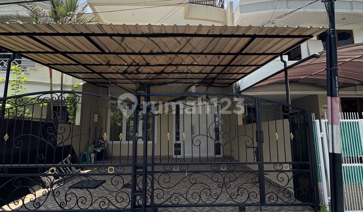 Dijual Rumah 3 Lantai Baru Renovasi. Siap Huni 1