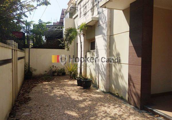 Rumah Tengah Kota di Ki Mangunsarkoro Semarang 6
