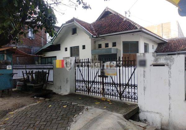 Rumah di Lampersari Semarang 1