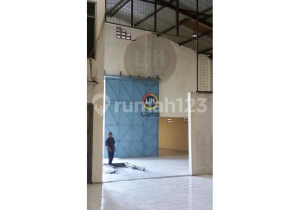Warehouse in Madukoro Semarang