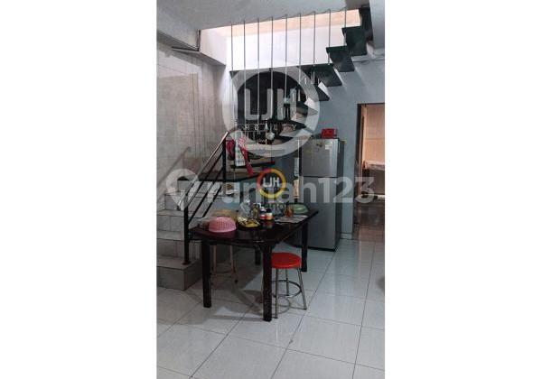 Rumah di KH Wahid Hasyim Kranggan Semarang 2