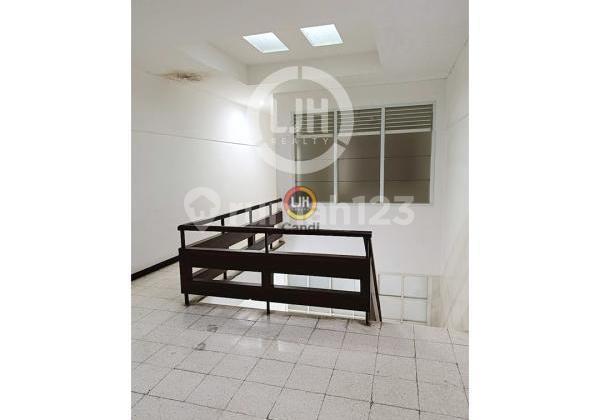 Shop House in Gatot Subroto, Ungaran, Central Java 2