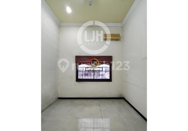 House &#43; Shop House in Majapahit, Semarang 2