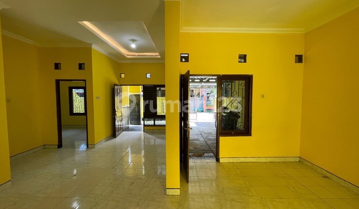 For Rent: Comfortable Minimalist House in Premium Housing Complex, Condongcatur, Depok, Sleman For Rent: Comfortable Minimalist House in Premium Housing Complex, Condongcatur, Depok, Sleman