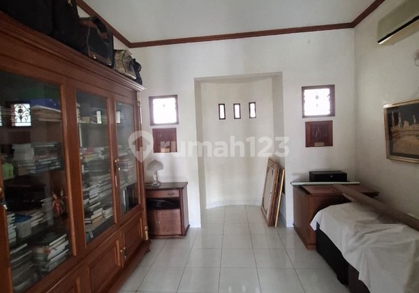 Investasi Rumah Eksklusif di Jl. Kapten Haryadi Sleman - Luas Tanah 1.289 Meter dengan Lahan Sangat Luas 2