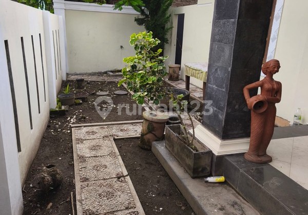 A Serene Residence in Sidoarum Near Schools, Clinics, & Popular Sleman Culinary Centers, Only 100 Meters From Bantulan Intersection, Godean, Sleman 2