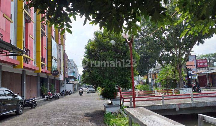 Dn. Ruko Strategis di Kawasan Kampus di Jl Seturan, Sleman 7
