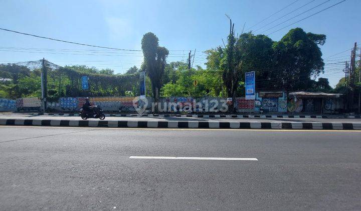 Tanah SHM Seluas 8.676 Meter Persegi Lokasi Premium Dekat Underpass Jombor 2