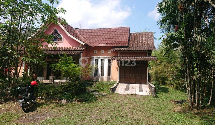 Villa Semi Furnish Lokasi Dekat Kawasan Wisata Kaliurang 1