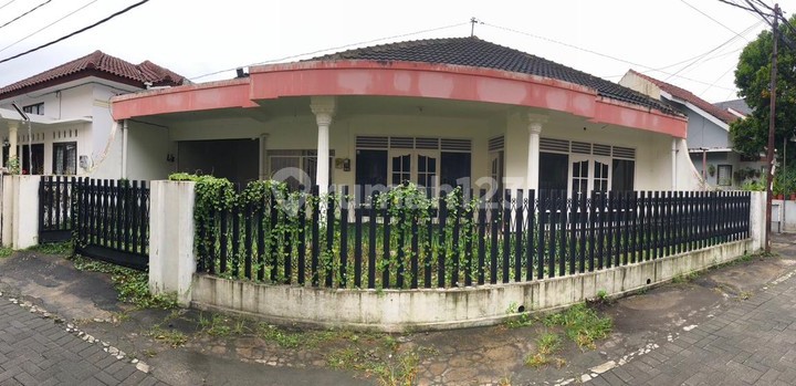 Rumah Luas 300 Meter Persegi di Warungboto Umbulharjo Lokasi Premium & Strategis Tengah Kota Yogyakarta