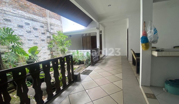 Beautiful House with Villa Concept Near Kasongan & Malioboro Tourist Attractions, Bangunjiwo, Kasihan, Bantul 2